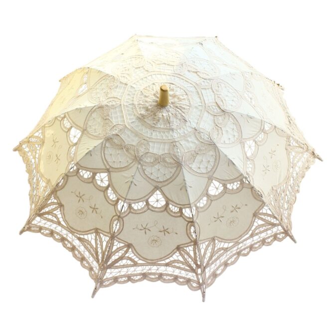 Bérelhető Vintage menyasszonyi esernyő csipkés krém bézs színben