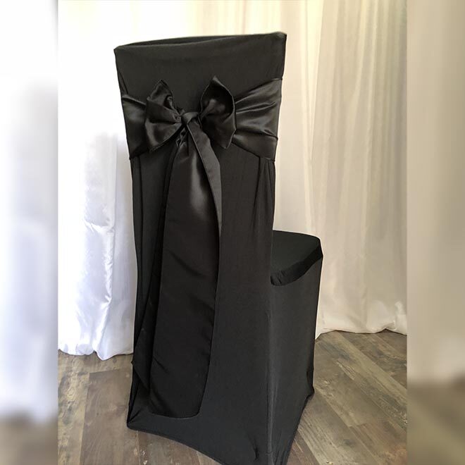 Fekete szatén-selyem masnival bérelhető fekete spandex székszoknyával