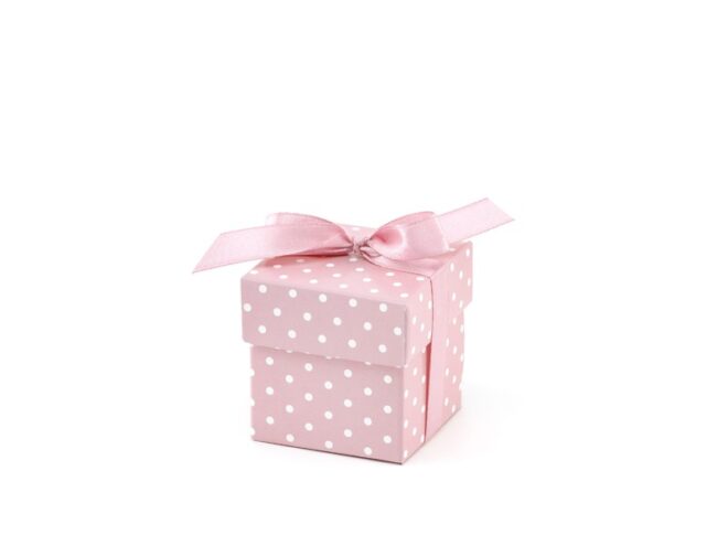 Köszönet ajándék doboz pink papírból, fehér pöttyökkel 10db