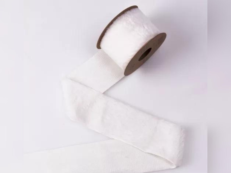 Szőrme szalag több féle színben 63mm x 2,75m Szőrme szalag több féle színben 63mm x 2,75m